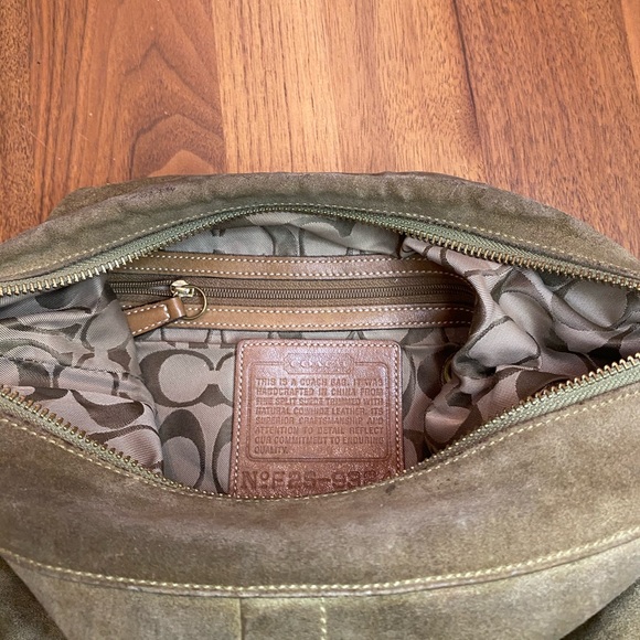 Vintage COACH Suede Crossbody Bag Olive Green 9324 - Picture 4 of 10